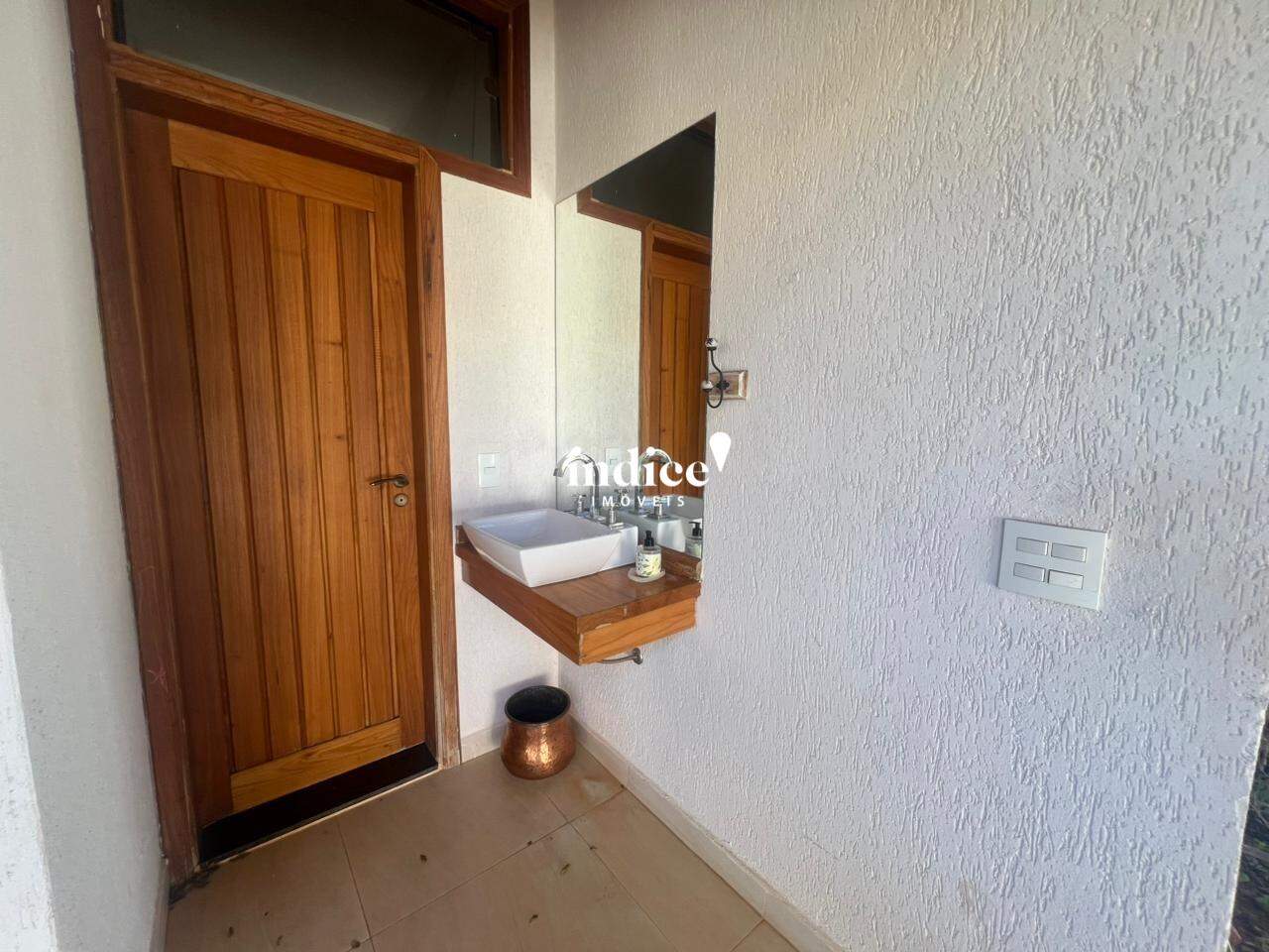 Casas Condomínio para para aluguel no Alphaville na cidade de Ribeirão Preto: 