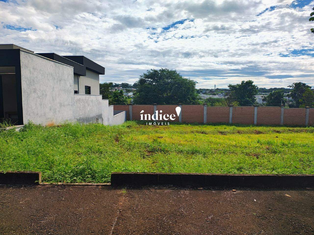 Terrenos Condomínio para à venda no Bonfim Paulista na cidade de Ribeirão Preto: 