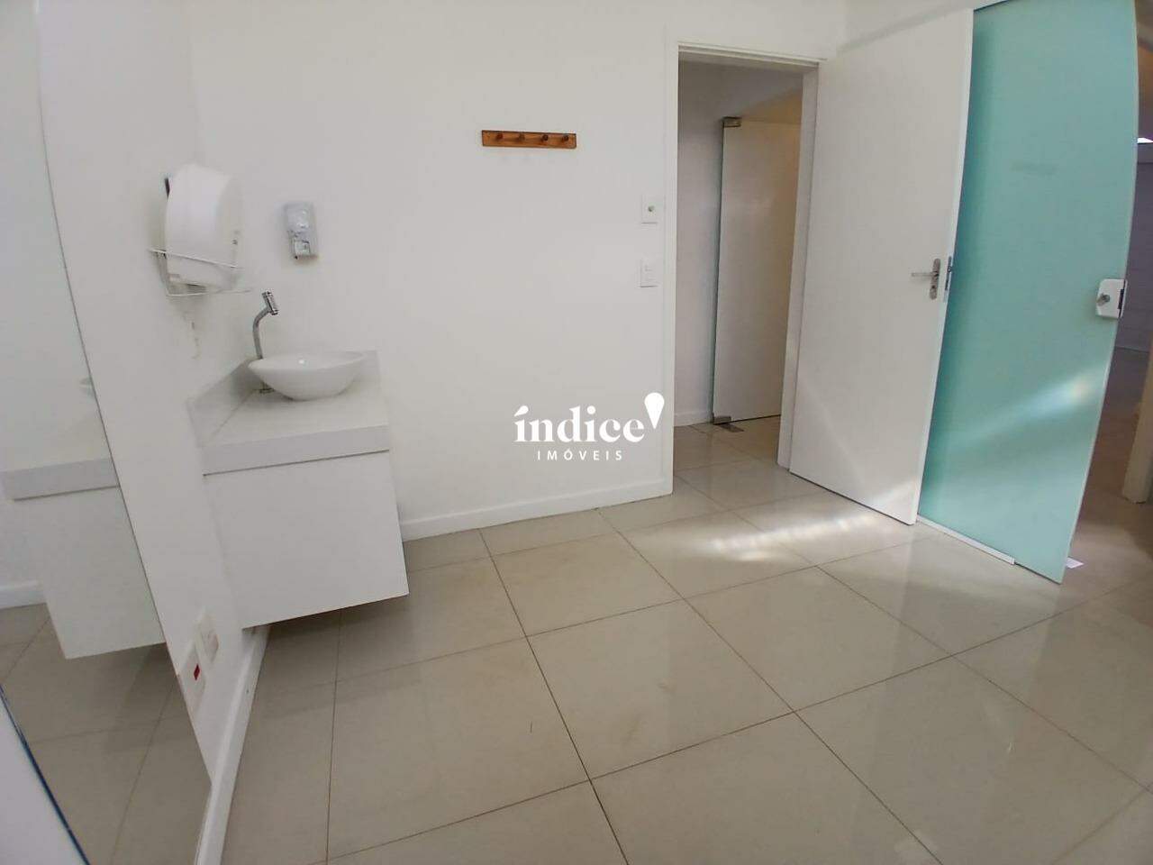 Casa Comercial para para aluguel no Jardim América na cidade de Ribeirão Preto: 