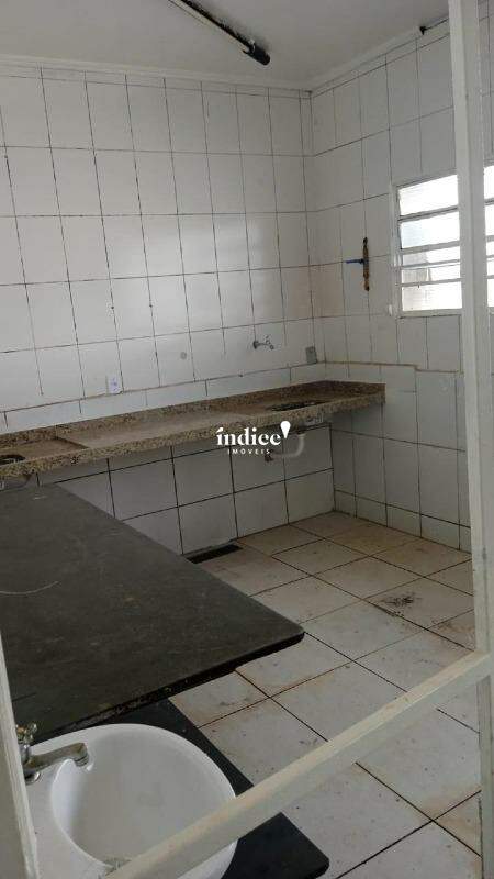 Casa Comercial para para aluguel no Centro na cidade de Ribeirão Preto: 