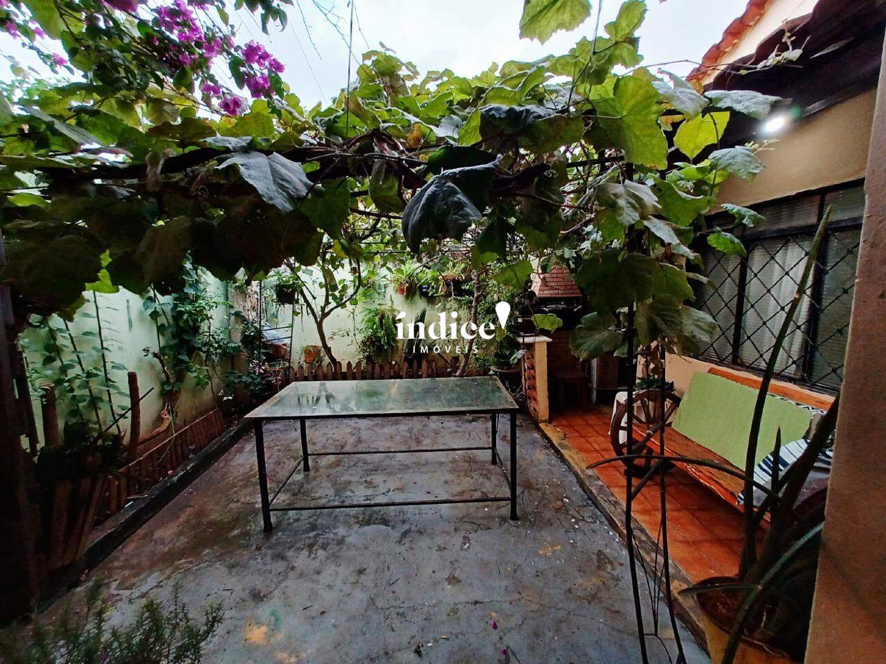 Casas para à venda no Jardim Castelo Branco na cidade de Ribeirão Preto: 