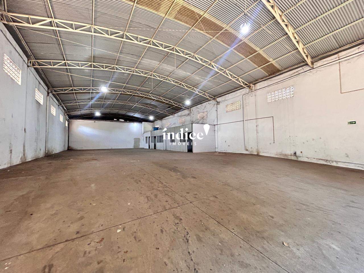 Galpão Comercial para para aluguel no Vila Brasil na cidade de Ribeirão Preto: 