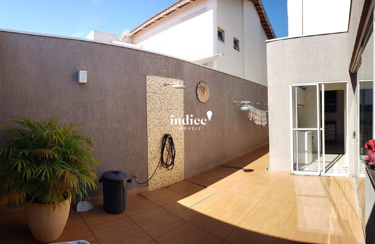 Casas Condomínio para à venda no Vila do Golf na cidade de Ribeirão Preto: QUINTAL
