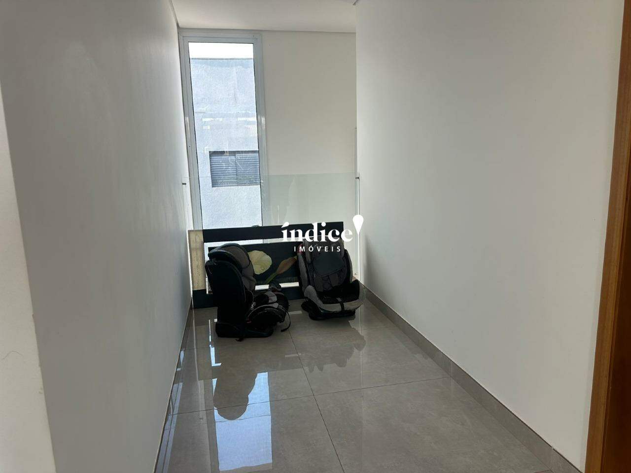 Casas Condomínio para à venda no Vivendas da Mata na cidade de Ribeirão Preto: ESPAÇO PARA INSTALAÇÃO DE ELEVADOR