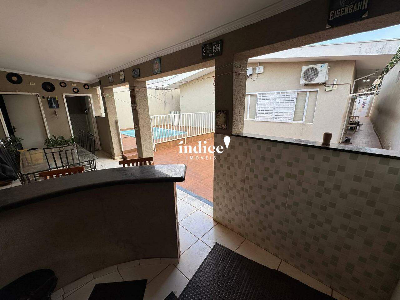 Casas para à venda no Vila Tibério na cidade de Ribeirão Preto: GOURMET