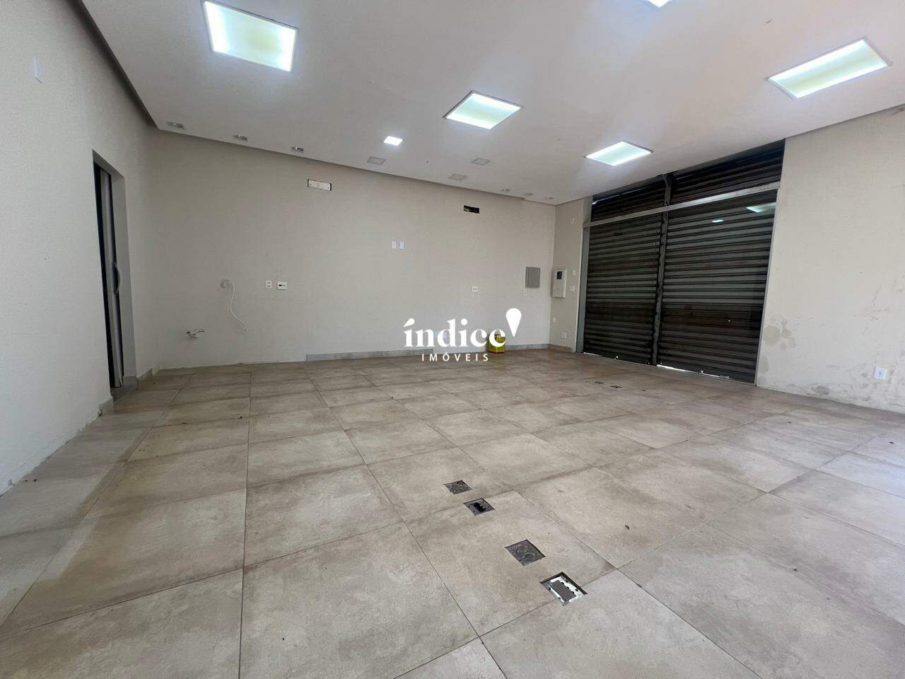Salão Comercial para para aluguel no Ipiranga na cidade de Ribeirão Preto: 