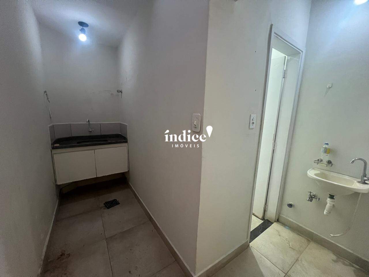 Salão Comercial para para aluguel no Ipiranga na cidade de Ribeirão Preto: 