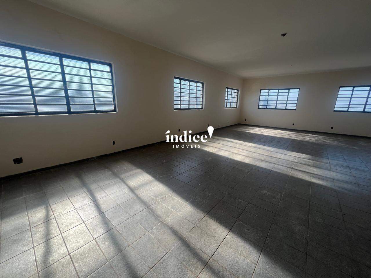 Salão Comercial para para aluguel no Ipiranga na cidade de Ribeirão Preto: 