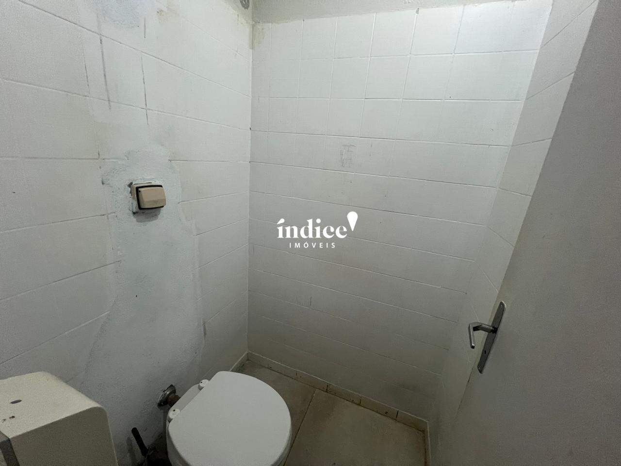 Salão Comercial para para aluguel no Ipiranga na cidade de Ribeirão Preto: 