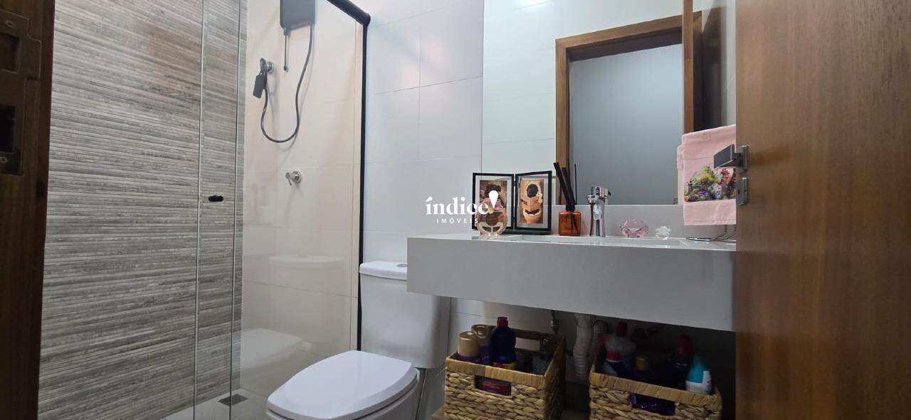 Casas Condomínio para à venda no Vila do Golf na cidade de Ribeirão Preto: 
