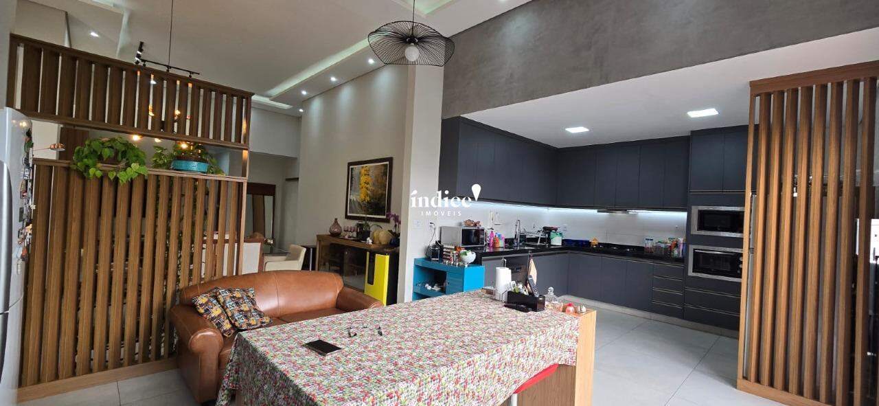Casas Condomínio para à venda no Vila do Golf na cidade de Ribeirão Preto: 