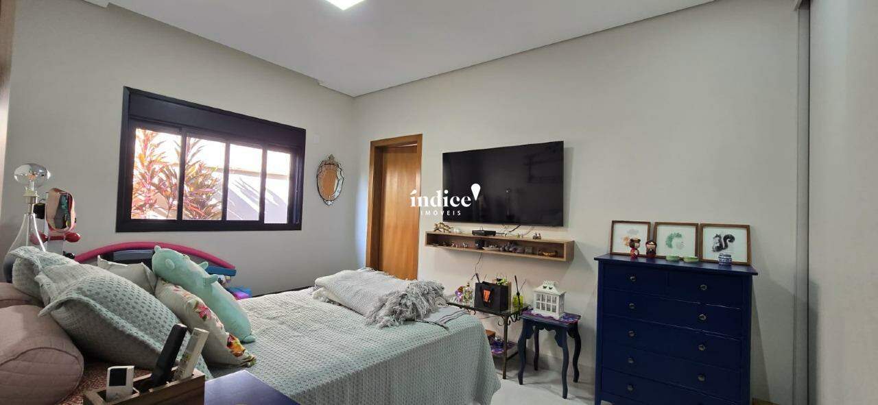 Casas Condomínio para à venda no Vila do Golf na cidade de Ribeirão Preto: 