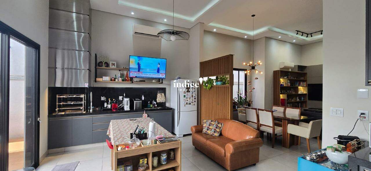 Casas Condomínio para à venda no Vila do Golf na cidade de Ribeirão Preto: 