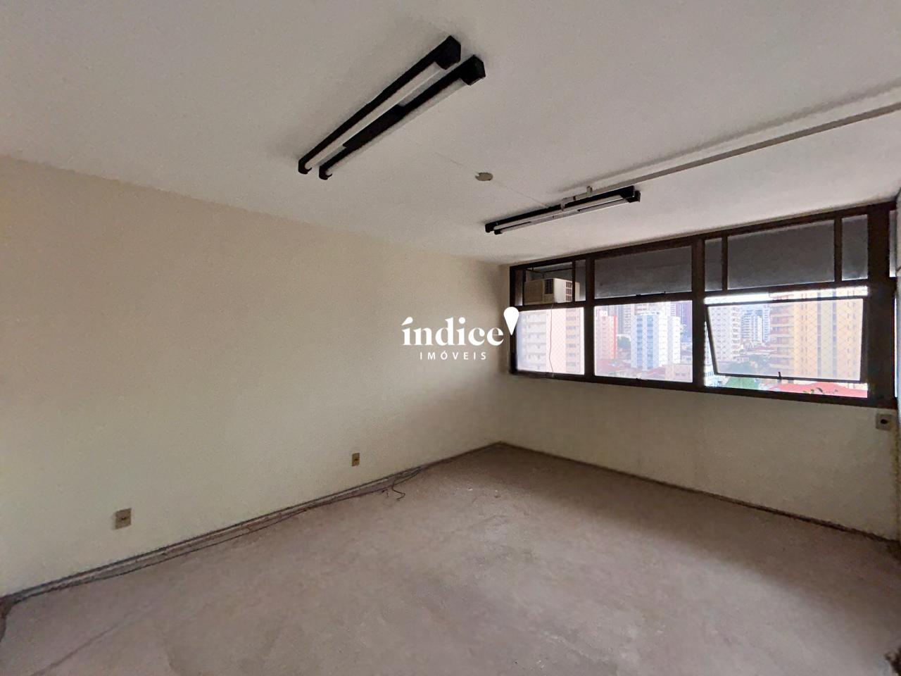 Sala Comercial para para aluguel no Centro na cidade de Ribeirão Preto: 