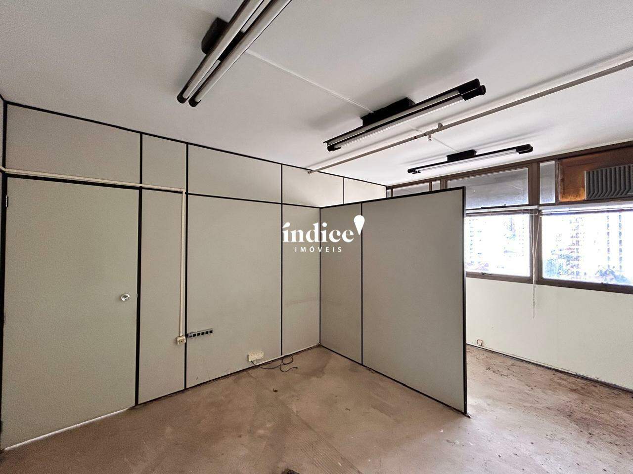 Sala Comercial para para aluguel no Centro na cidade de Ribeirão Preto: 