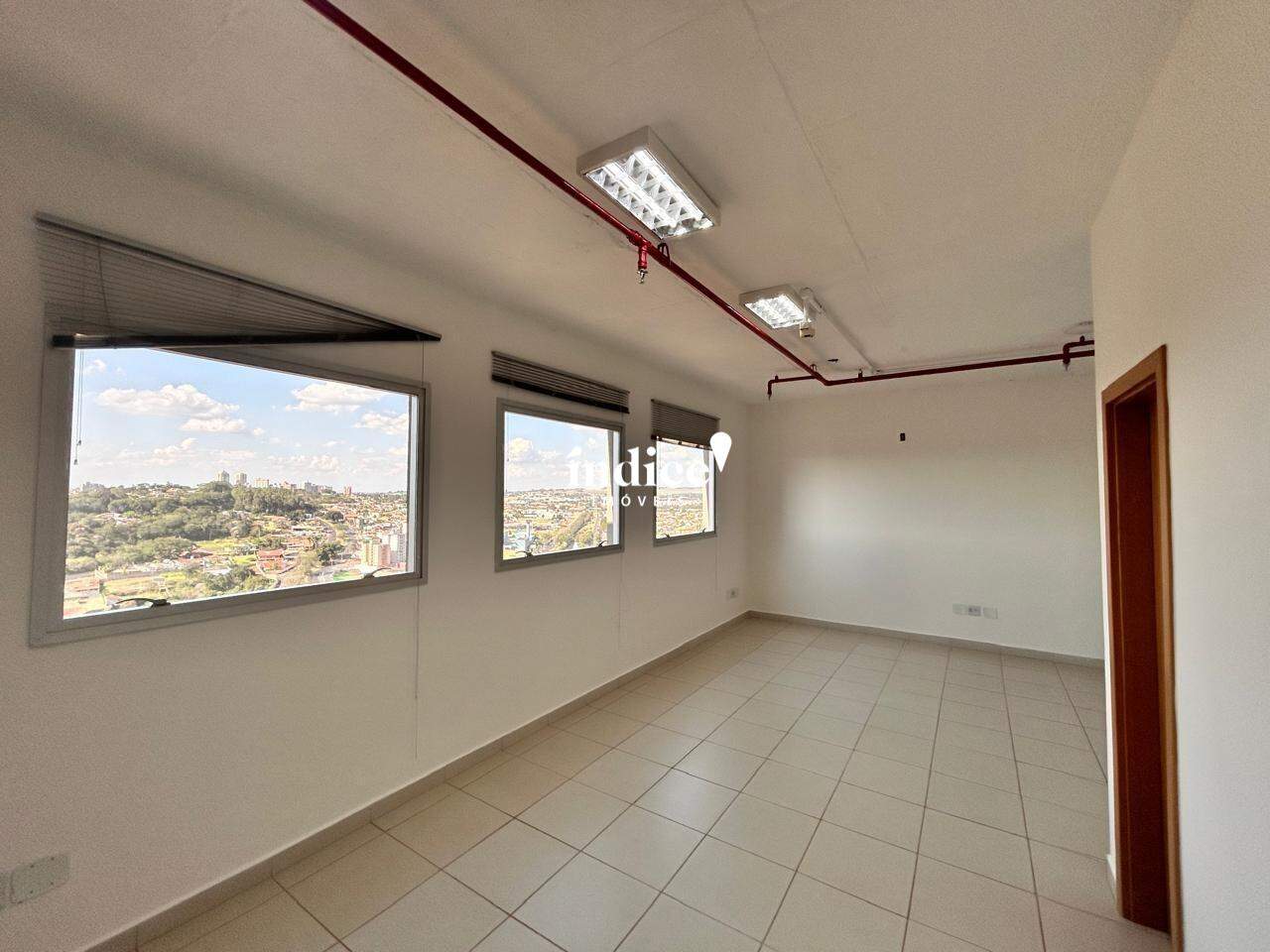 Sala Comercial para à venda no Jardim Botânico na cidade de Ribeirão Preto: 
