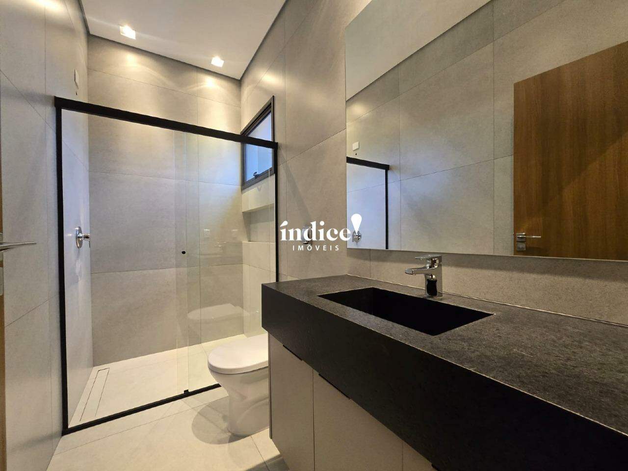 Casas Condomínio para à venda no Vila do Golf na cidade de Ribeirão Preto: 