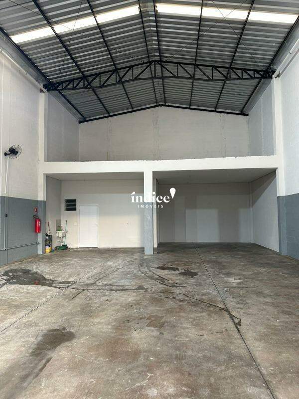Galpão Comercial para para aluguel no Jardim Jóquei Clube na cidade de Ribeirão Preto: 