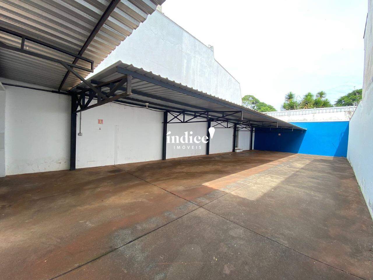 Salão Comercial para para aluguel no Centro na cidade de Ribeirão Preto: 