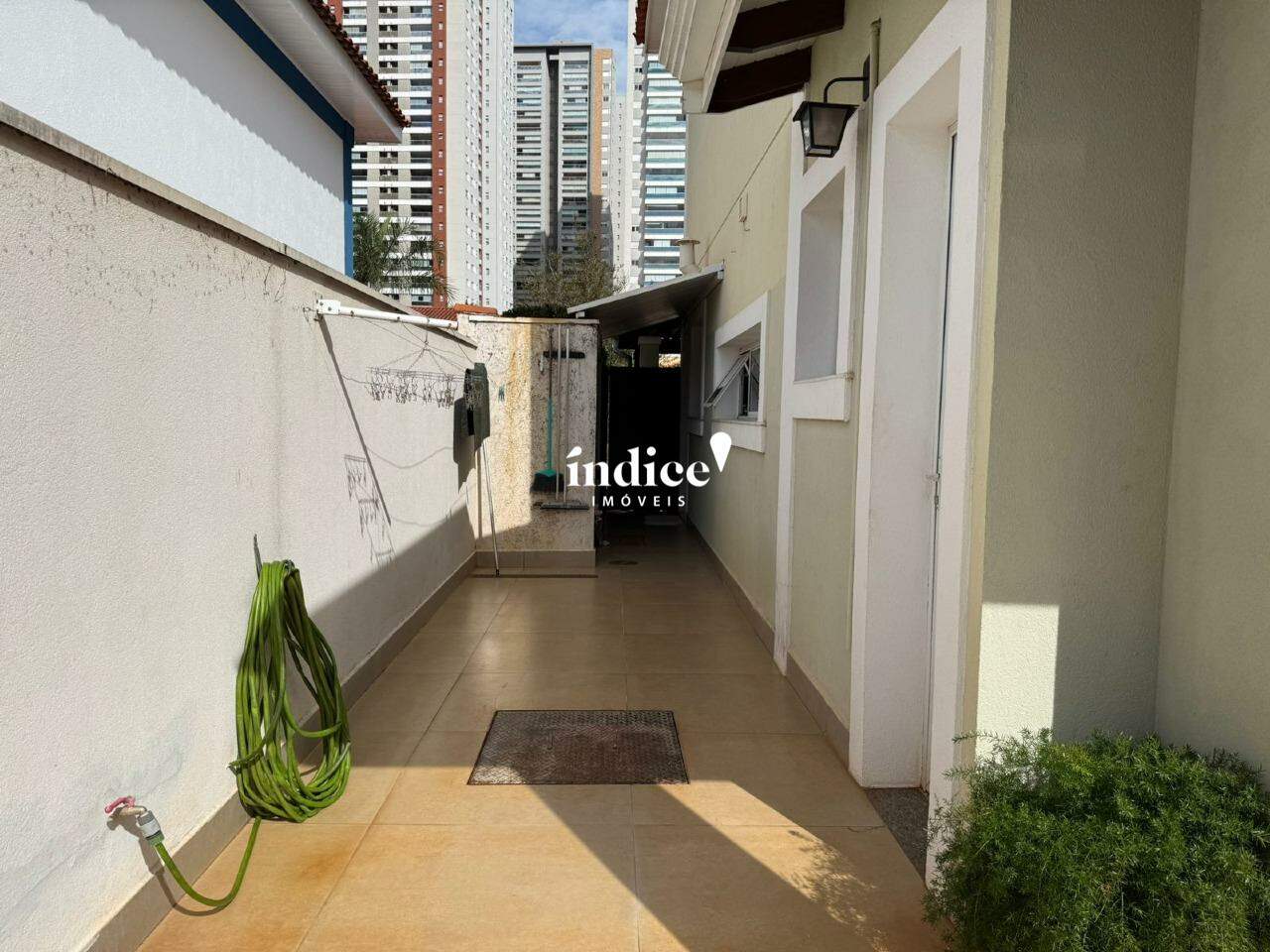 Casas Condomínio para à venda no Jardim Botânico na cidade de Ribeirão Preto: 