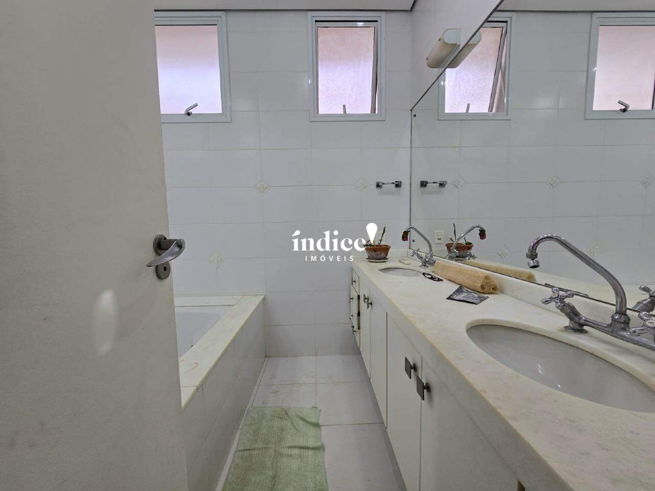 Casas Condomínio para à venda no Jardim Botânico na cidade de Ribeirão Preto: 