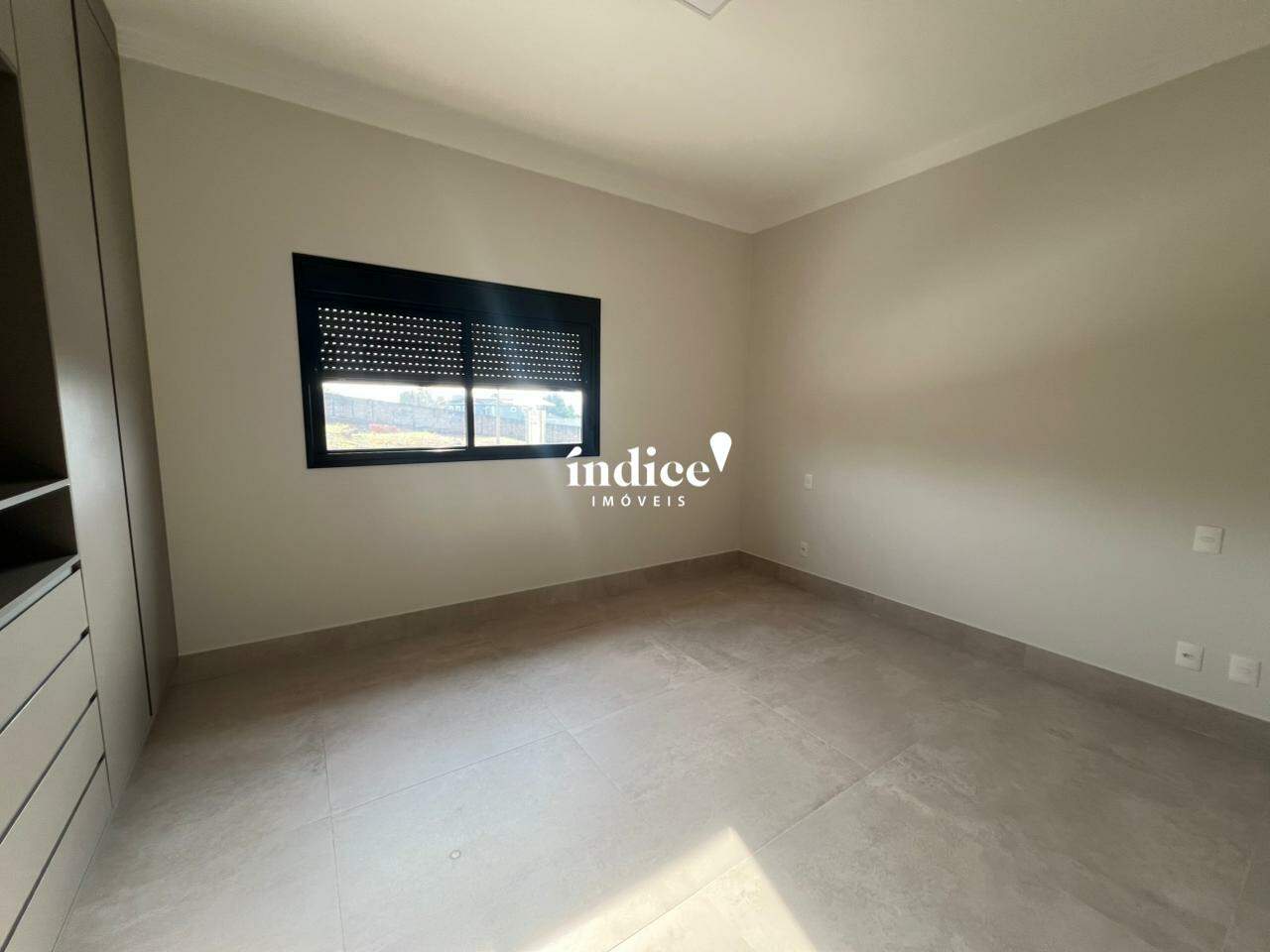 Casas Condomínio para à venda no Vila do Golf na cidade de Ribeirão Preto: 