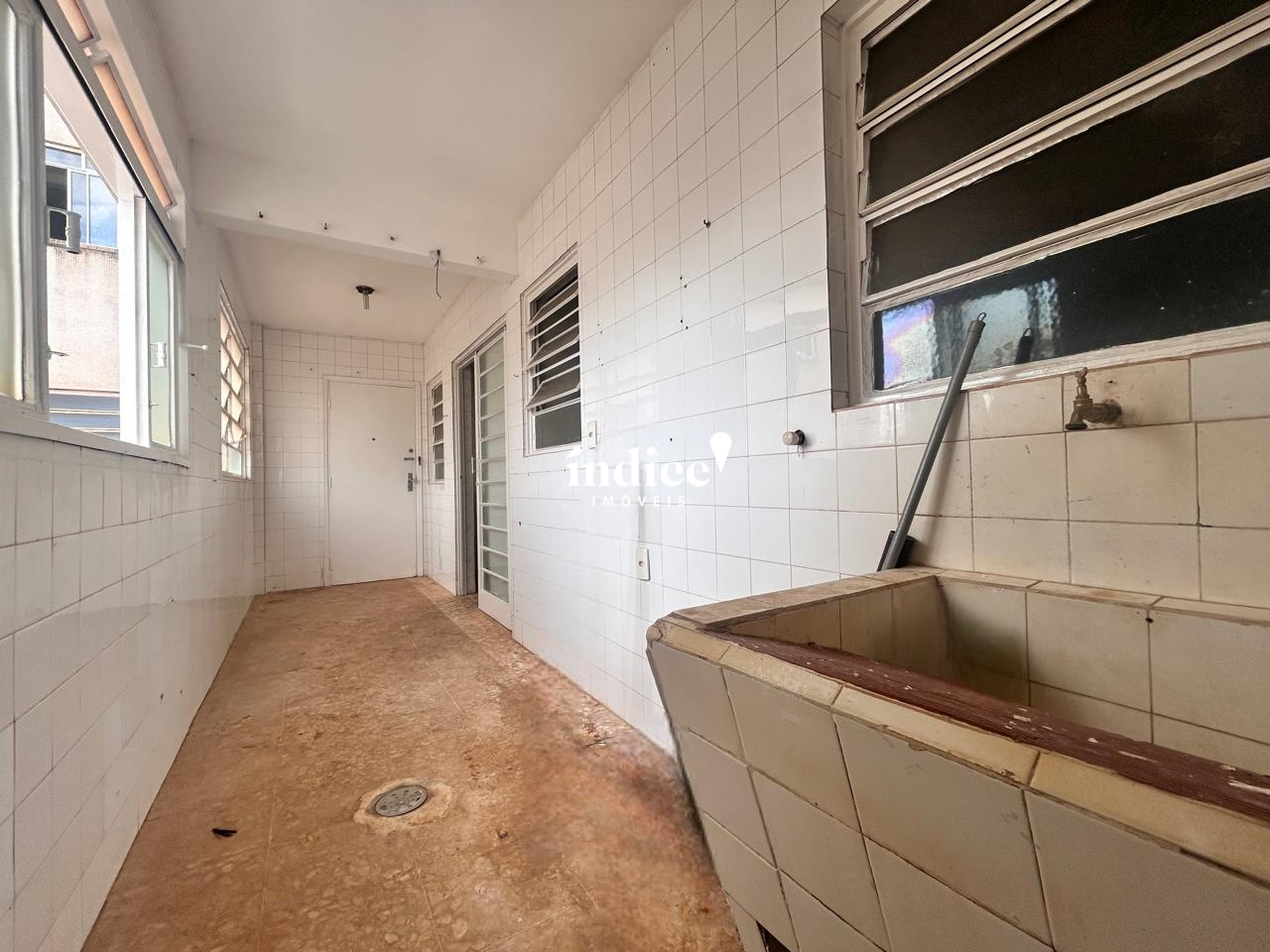 Apartamento para à venda no Centro na cidade de Ribeirão Preto: