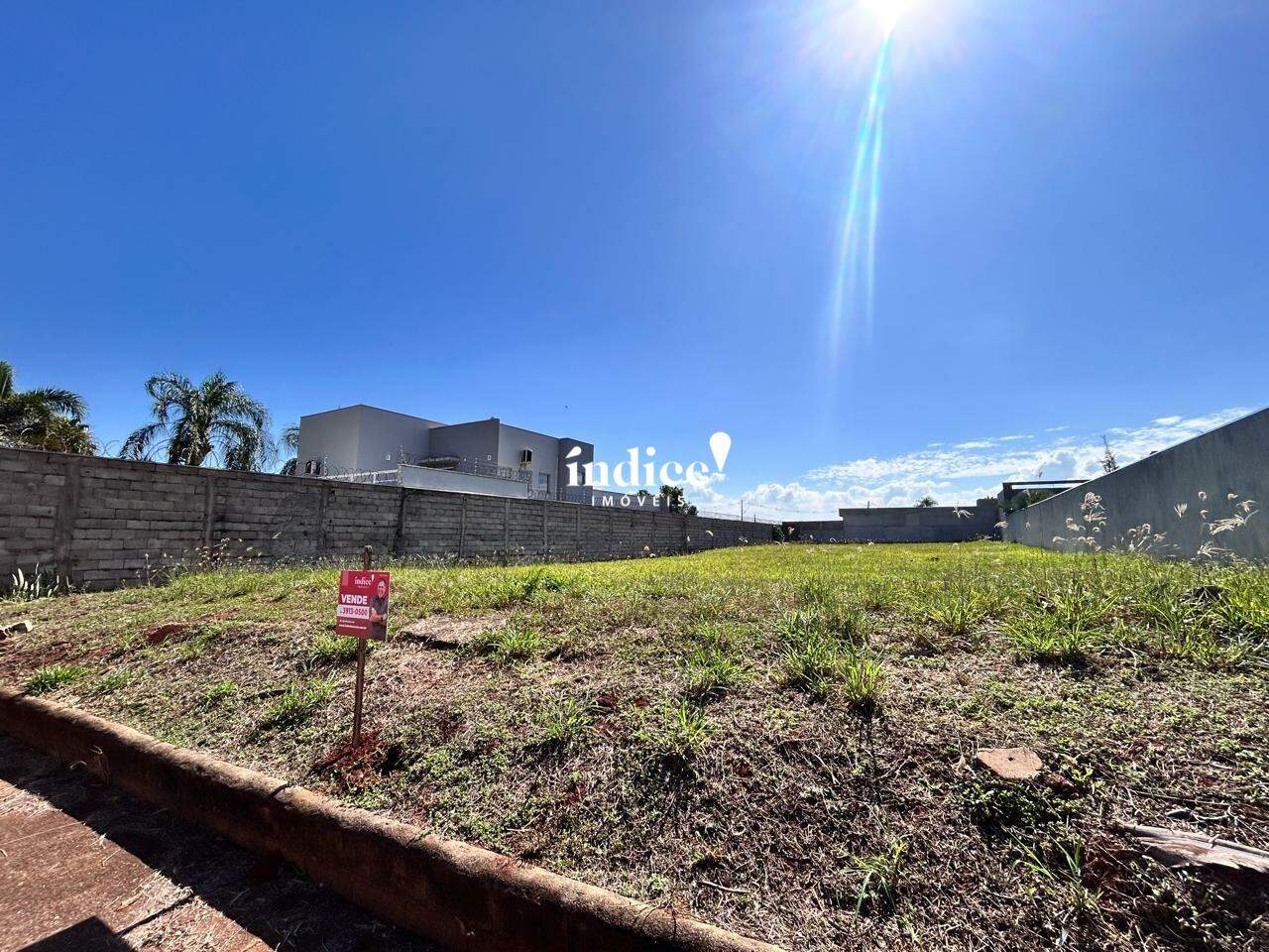 Terrenos Condomínio para à venda no Recanto do Rio Pardo na cidade de Jardinópolis: