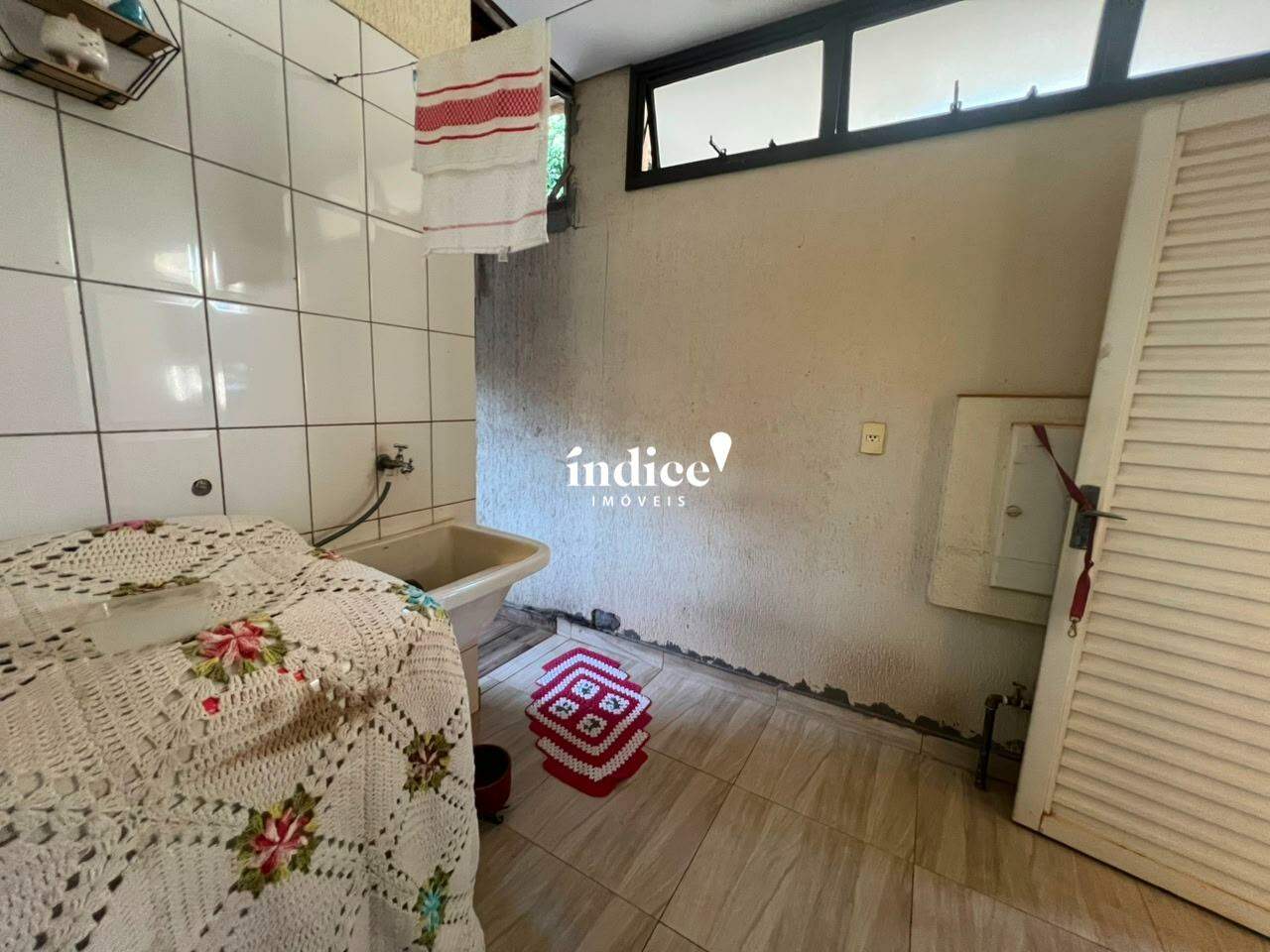 Casas Condomínio para à venda no Jardim Castelo Branco na cidade de Ribeirão Preto: 