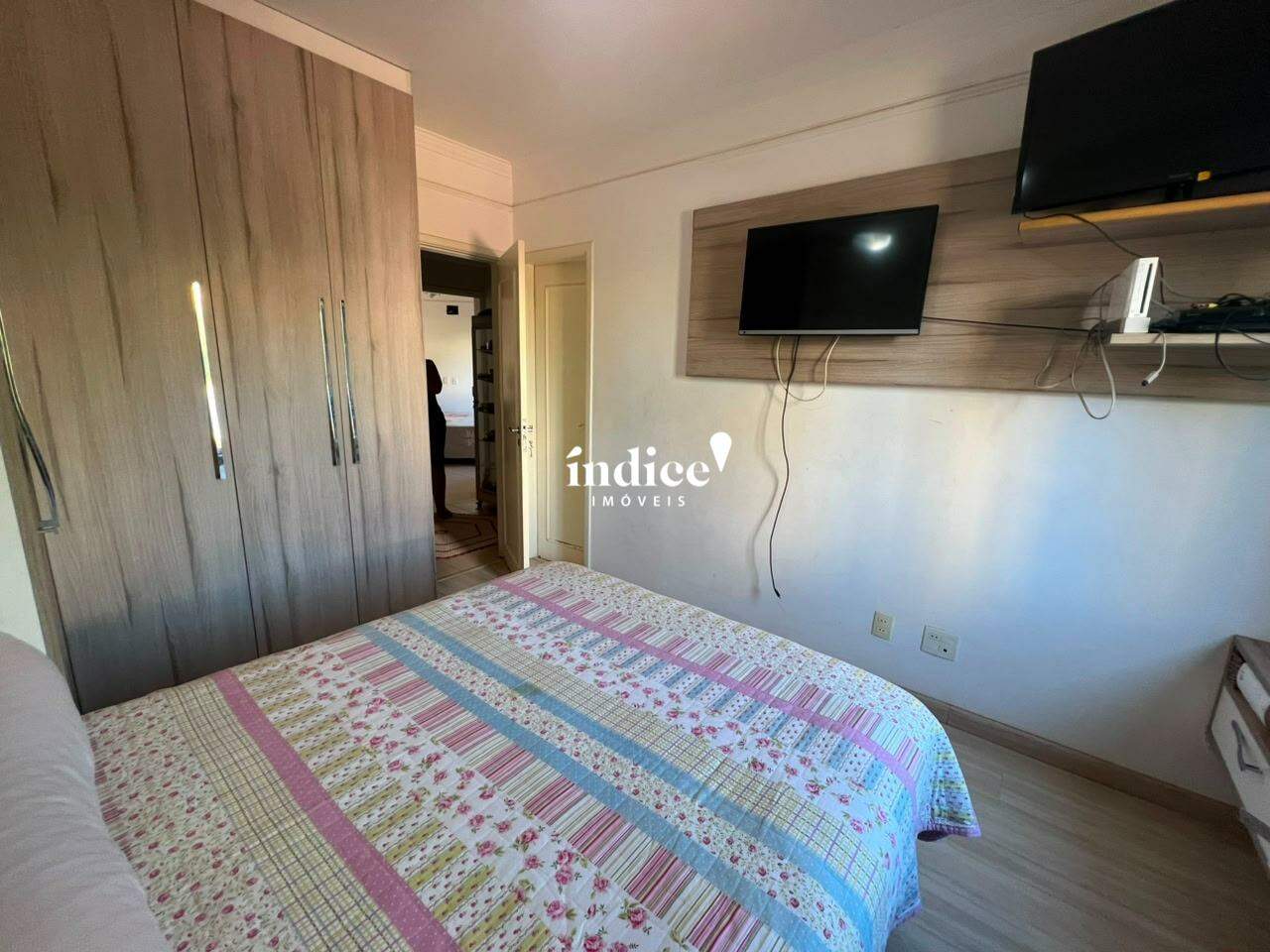 Casas Condomínio para à venda no Jardim Castelo Branco na cidade de Ribeirão Preto: 