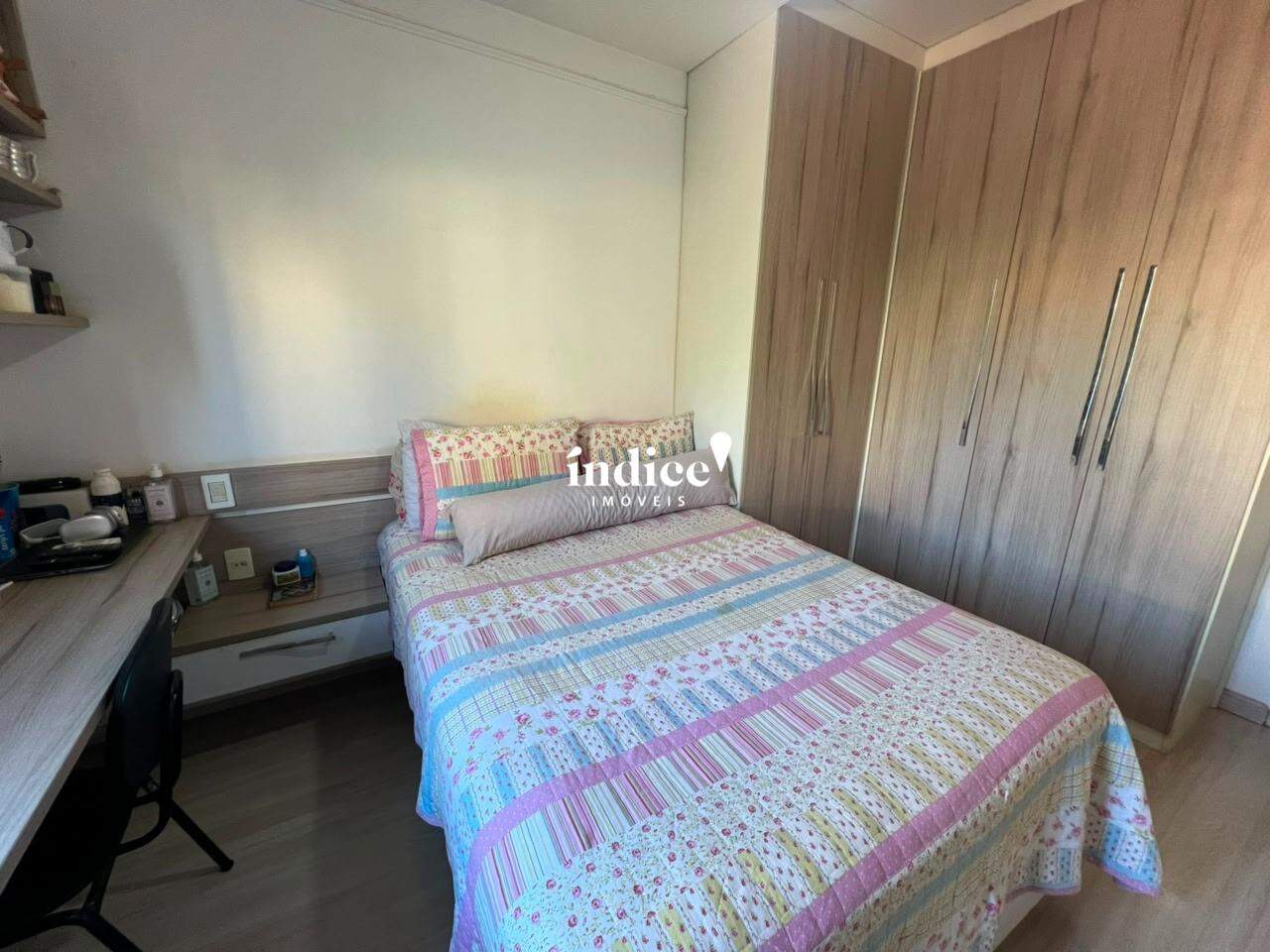 Casas Condomínio para à venda no Jardim Castelo Branco na cidade de Ribeirão Preto: 