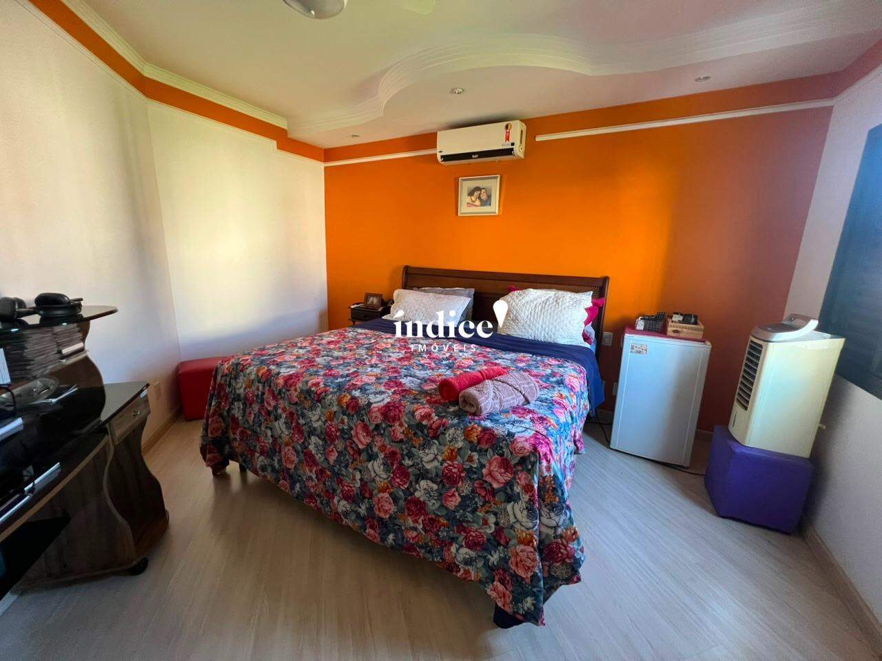 Casas Condomínio para à venda no Jardim Castelo Branco na cidade de Ribeirão Preto: 