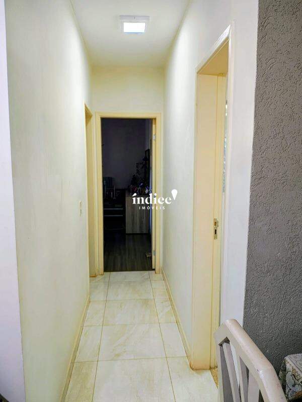 Apartamento para à venda no Jardim Guaporé na cidade de Ribeirão Preto: corredor