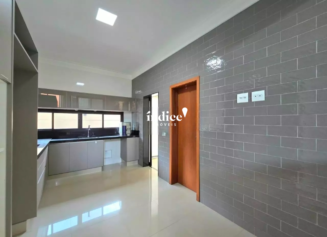 Casas Condomínio para à venda no Alphaville na cidade de Ribeirão Preto: 