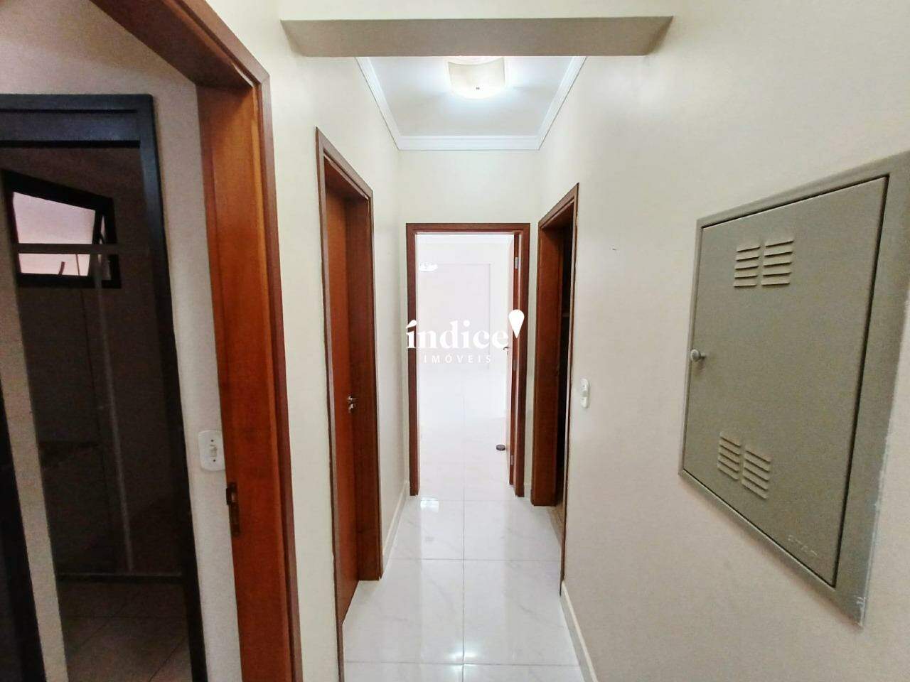 Apartamento para à venda no Jardim Botânico na cidade de Ribeirão Preto: Corredor