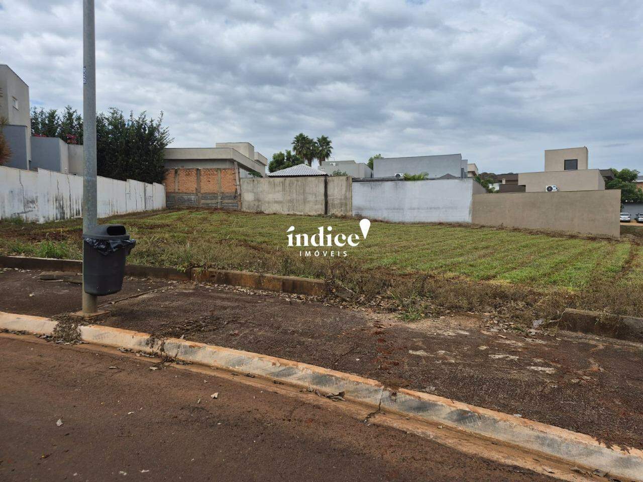 Terrenos Condomínio para à venda no Bonfim Paulista na cidade de Ribeirão Preto: 