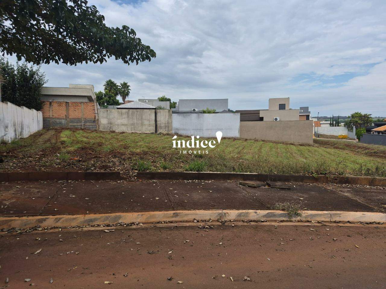 Terrenos Condomínio para à venda no Bonfim Paulista na cidade de Ribeirão Preto: 