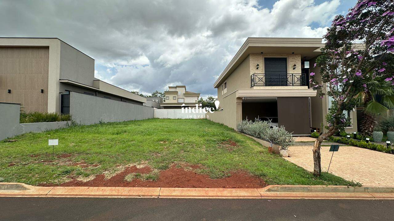 Terrenos Condomínio para à venda no Residencial Alto do Castelo na cidade de Ribeirão Preto: 