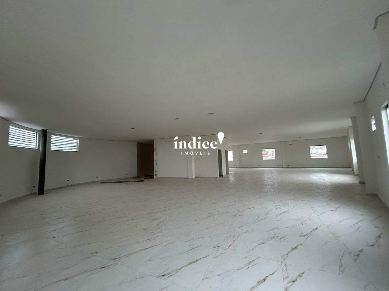 Salão Comercial para para aluguel no Ribeirânia na cidade de Ribeirão Preto: 