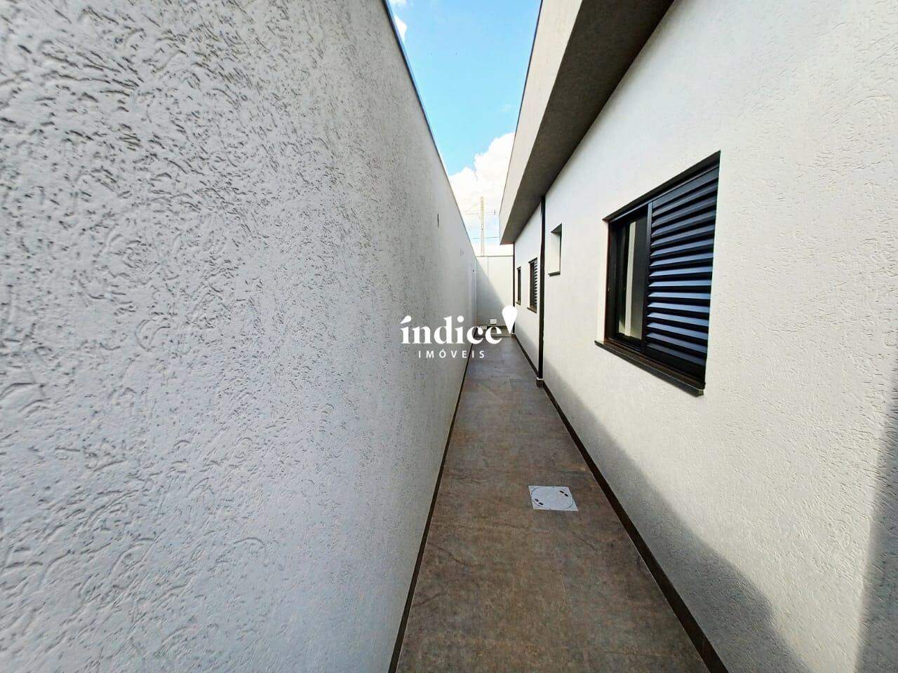 Casas para à venda no Belvedere na cidade de Ribeirão Preto: Corredor lateral 1 