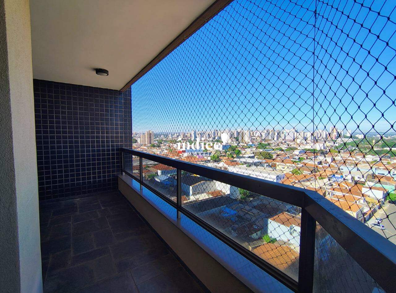 Apartamento para à venda no Campos Elíseos na cidade de Ribeirão Preto: sacada da sala ao quarto