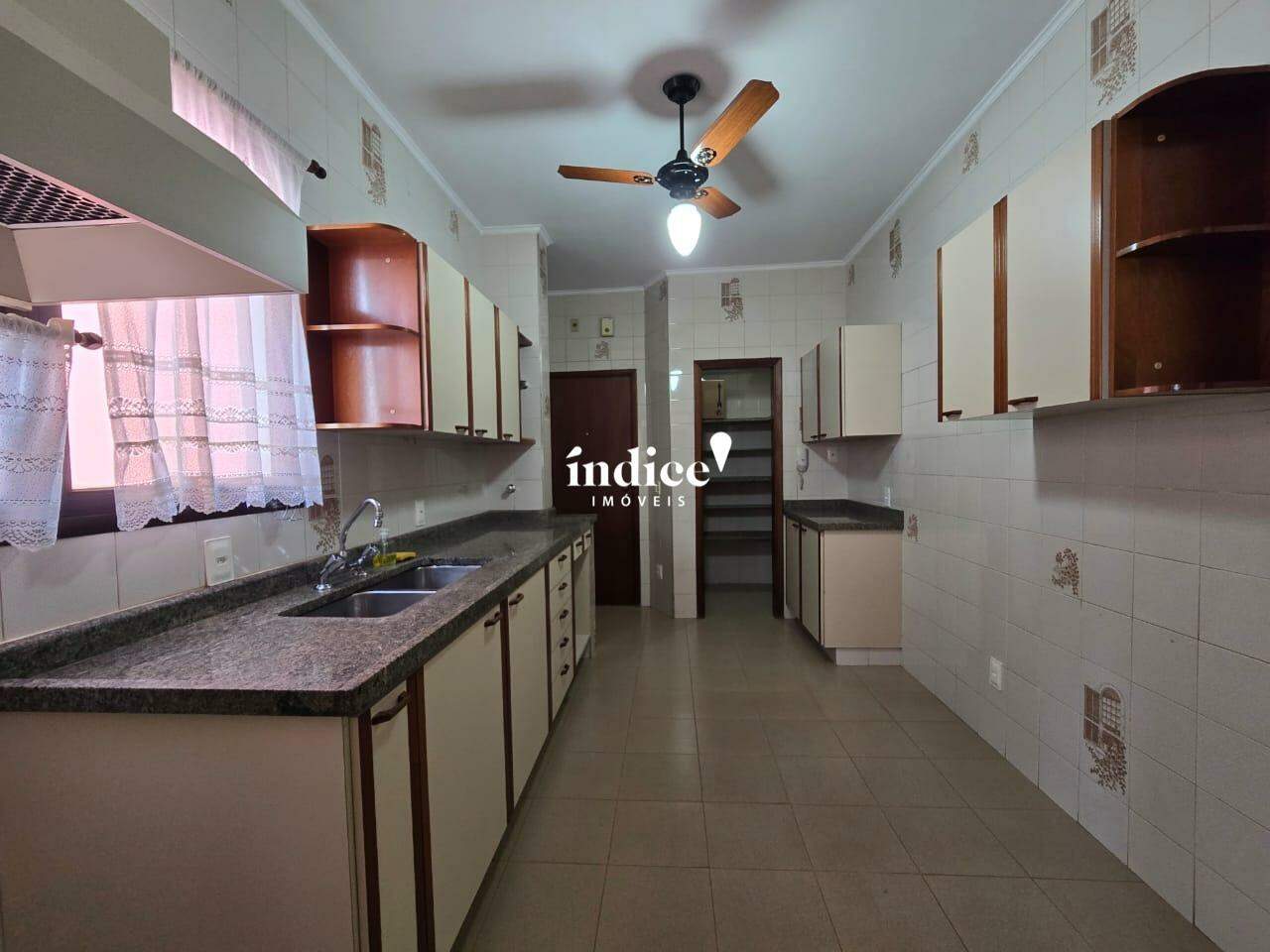 Apartamento para para aluguel no Centro na cidade de Ribeirão Preto: 