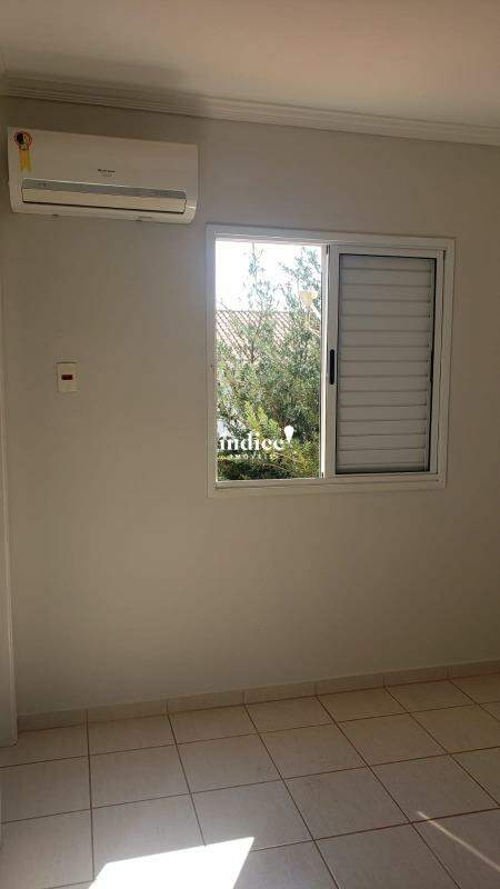 Casas Condomínio para para aluguel no Vila do Golf na cidade de Ribeirão Preto: 