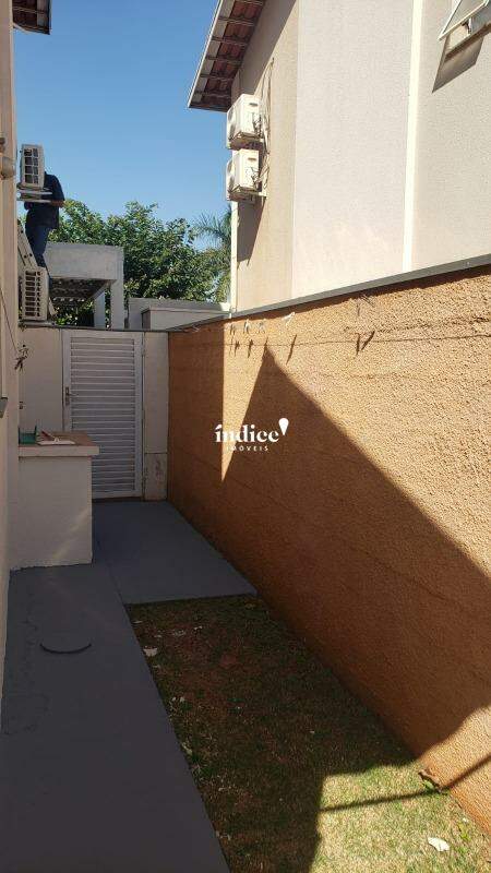 Casas Condomínio para para aluguel no Vila do Golf na cidade de Ribeirão Preto: 