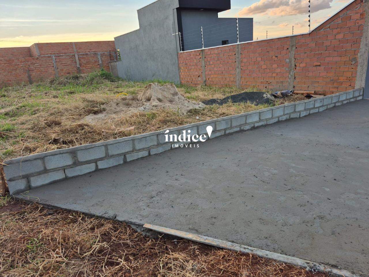 Terrenos Bairro para à venda no Recreio Anhangüera na cidade de Ribeirão Preto: 