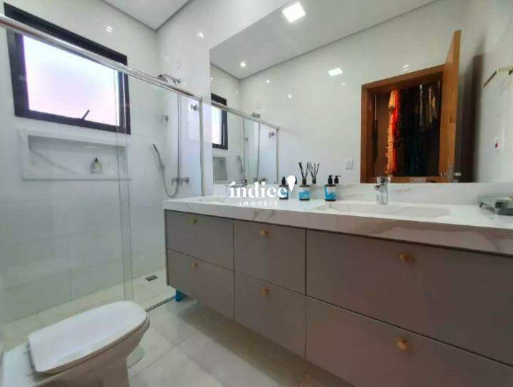 Casas Condomínio para à venda no Vila do Golf na cidade de Ribeirão Preto: 
