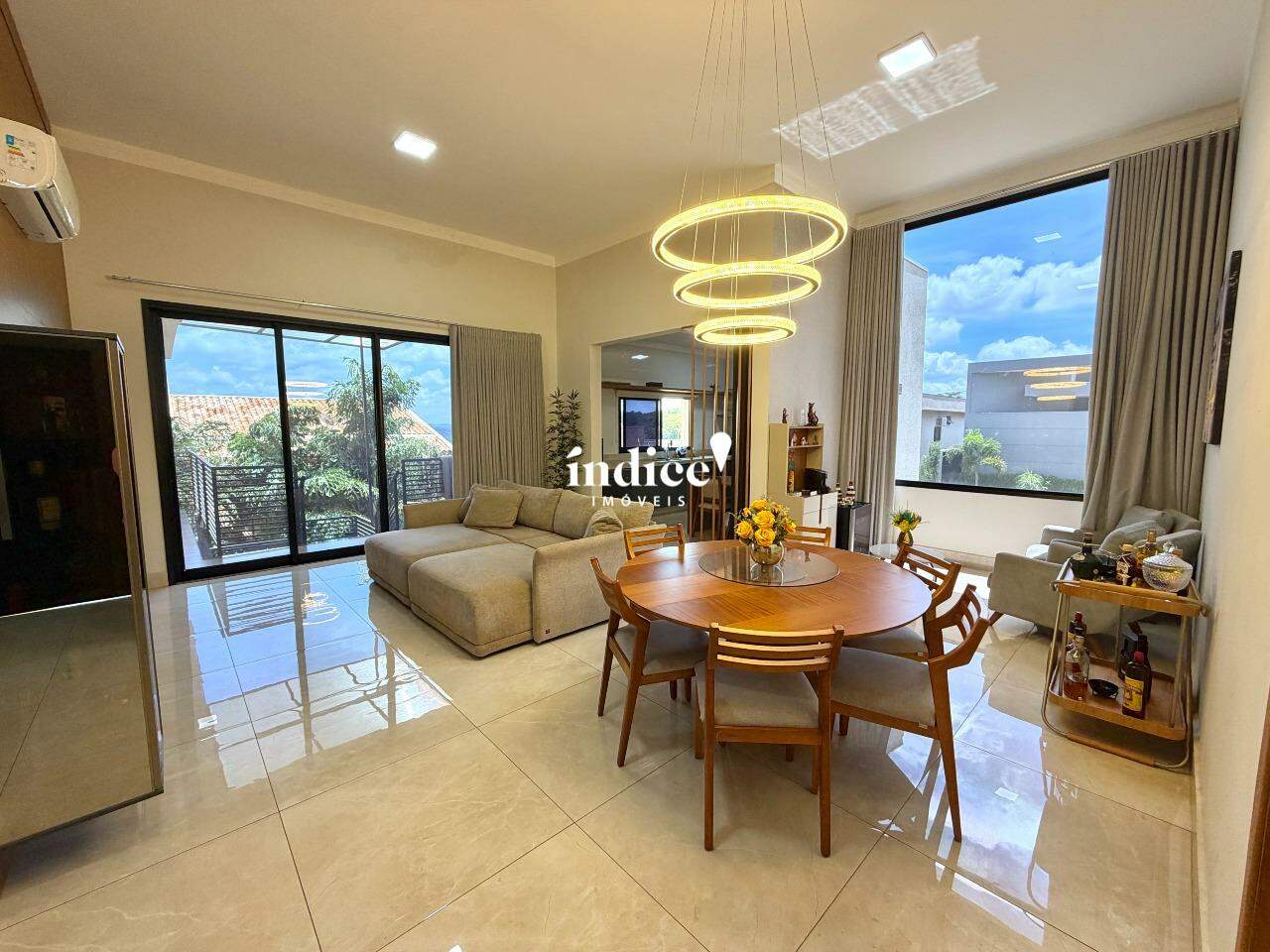 Casas Condomínio para à venda no Vila do Golfe na cidade de Ribeirão Preto: 