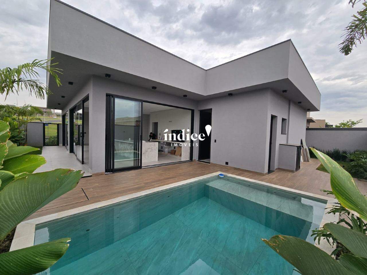 Casas Condomínio para à venda no Vila do Golf na cidade de Ribeirão Preto: 
