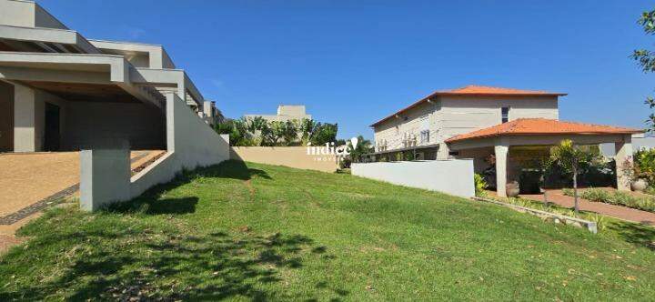 Terrenos Condomínio para à venda no Vila do Golf na cidade de Ribeirão Preto: 