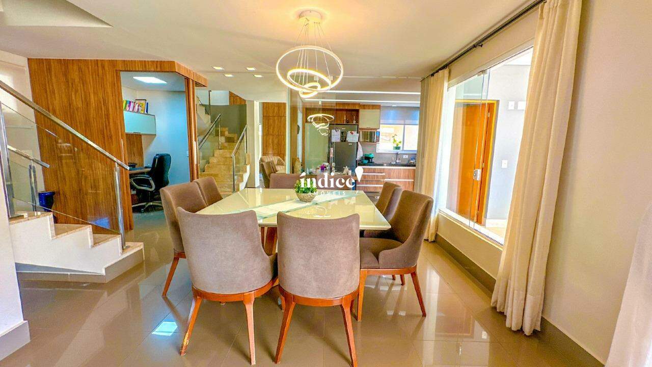 Casas Condomínio para à venda no Vila do Golf na cidade de Ribeirão Preto: 